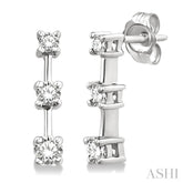 1/2 Ctw Round Cut Diamond Earrings in 14K White Gold