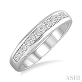 1/2 Ctw Princess Cut Diamond Wedding Band in 14K White Gold