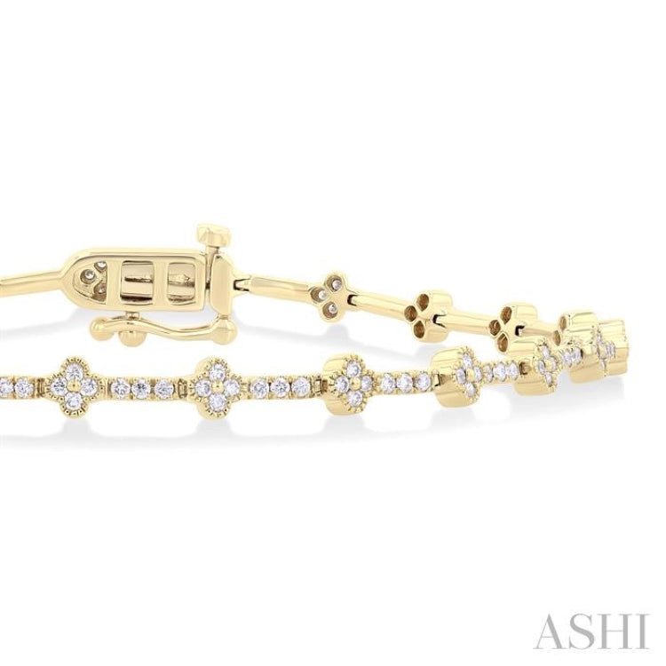 1 Ctw Clover Motif Round Cut Diamond Bracelet in 14K Yellow Gold
