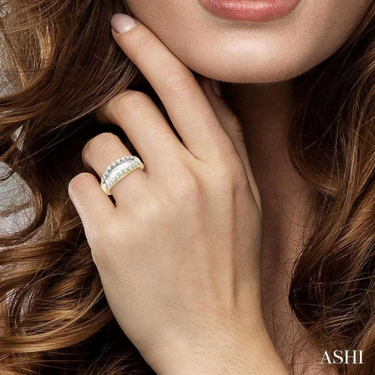 1 Ctw Diamond Band in 14K Yellow Gold