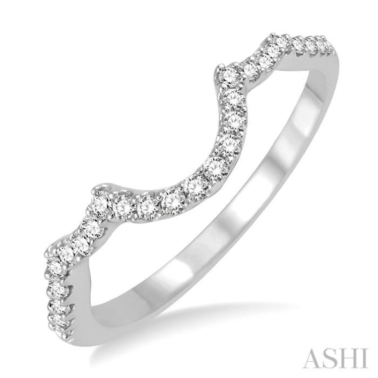 1/5 Ctw Round Cut Diamond Wedding Band in 14K White Gold