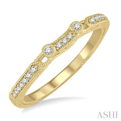 1/10 Ctw Round Cut Diamond Wedding Band in 14K Yellow Gold