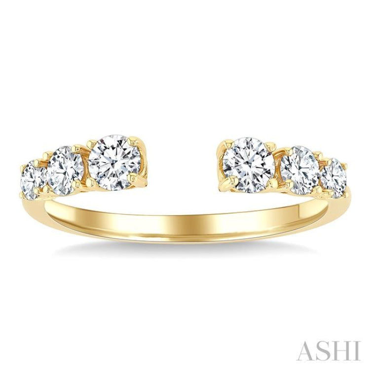 5/8 Ctw Graduated Round Cut Diamond Open Fashion Ring in 14K Yellow Gold