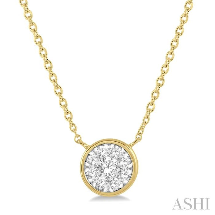 1/2 Ctw Round Shape Lovebright Diamond Pendant With Chain in 14K Yellow and White Gold