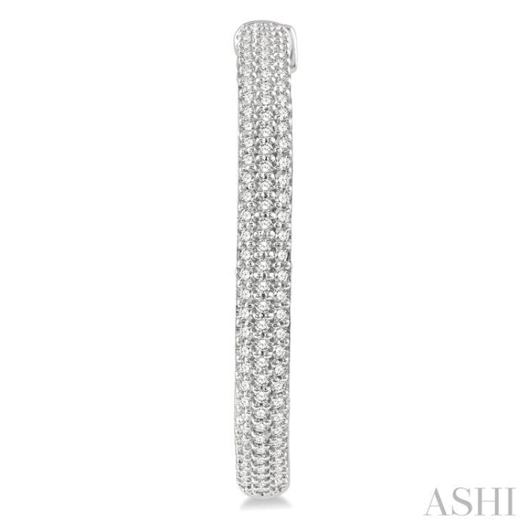 1 Ctw Close Knit Round Cut Diamond Hoop Earrings in 14K White Gold