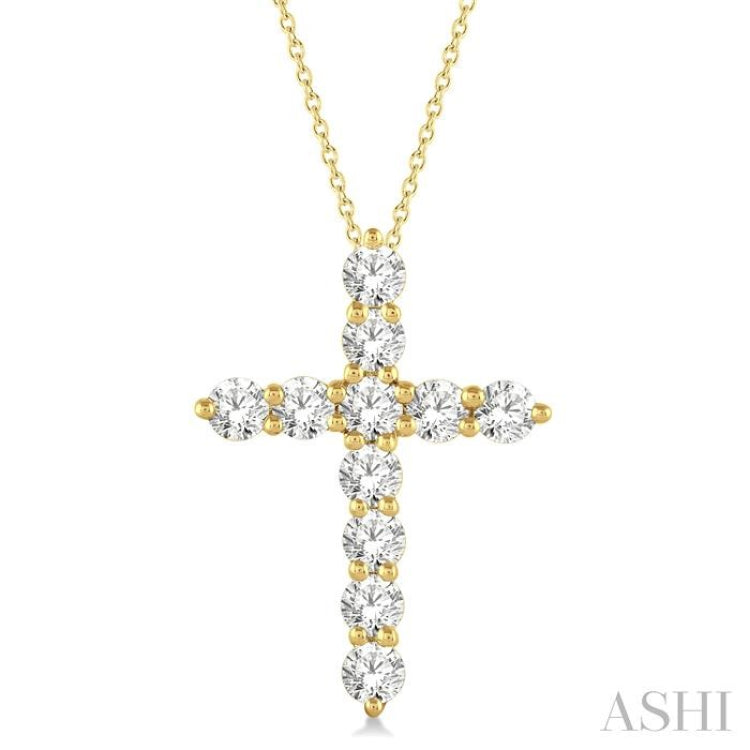 1 Ctw Round Cut Diamond Cross Pendant in 14K Yellow Gold with Chain