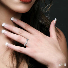 1/4 Ctw Diamond Matching Wedding Band in 14K White Gold