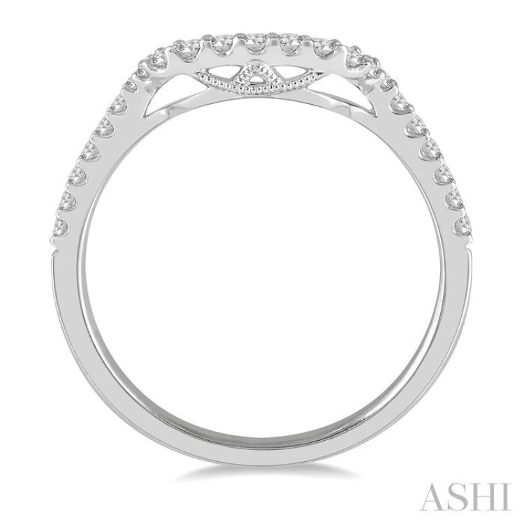 1/4 Ctw Scooped Center Round Cut Diamond Wedding Band in 14K White Gold