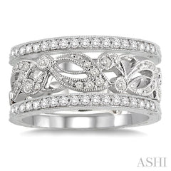 1/2 Ctw Round Cut Diamond Triple Band Set in 14K white Gold
