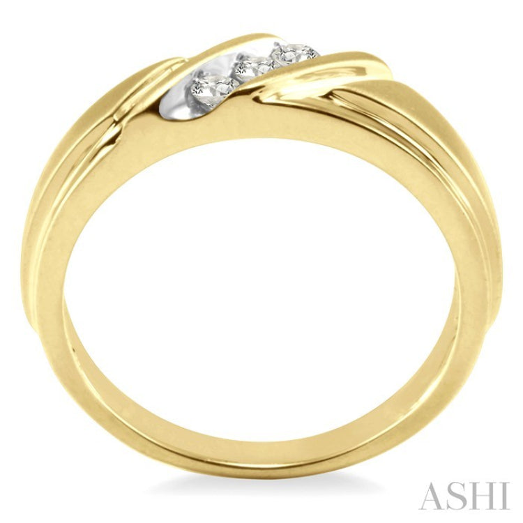 1/8 Ctw Round Cut Diamond Men's Band in 14K Yellow Gold