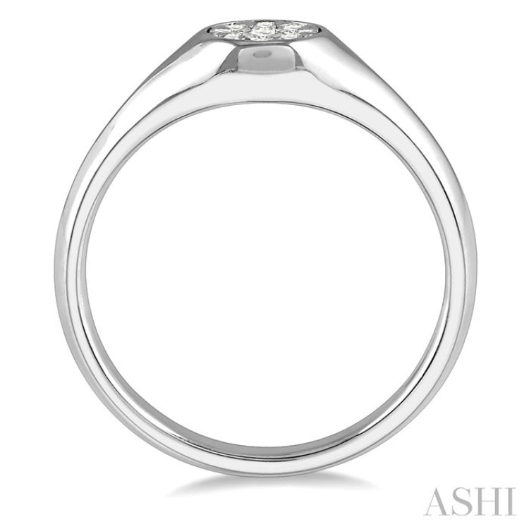1/6 Ctw Round Shape Lovebright Diamond Ring in 14K White Gold