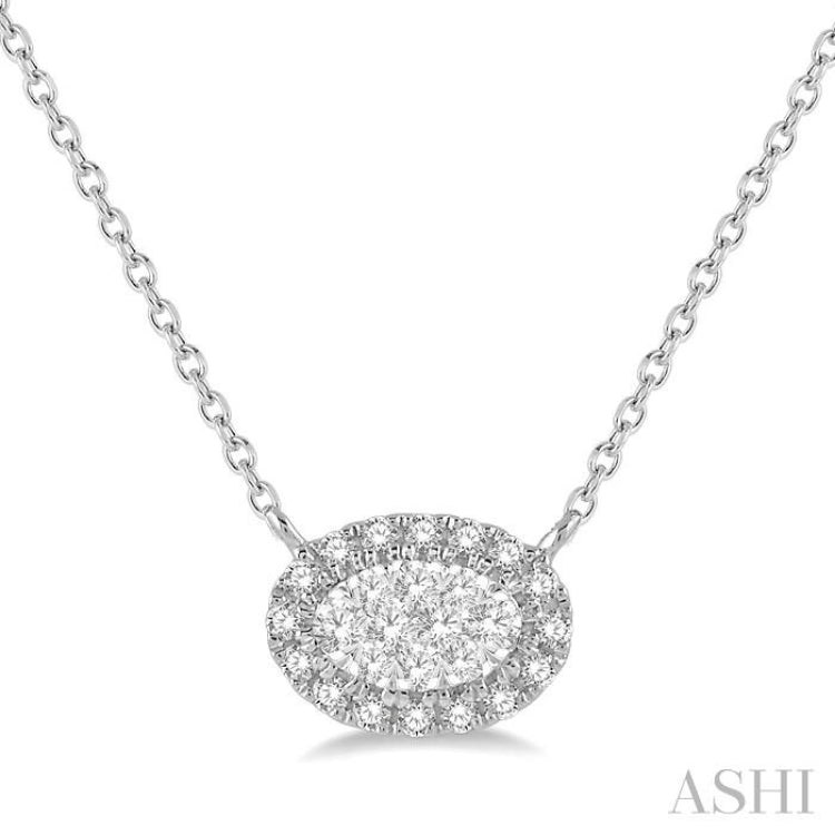 1/2 Ctw Oval Shape Round Cut Diamond Lovebright Pendant With Chain in 14K White Gold