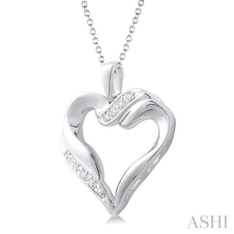 1/20 Ctw Round Cut Diamond Heart Pendant in Sterling Silver with Chain