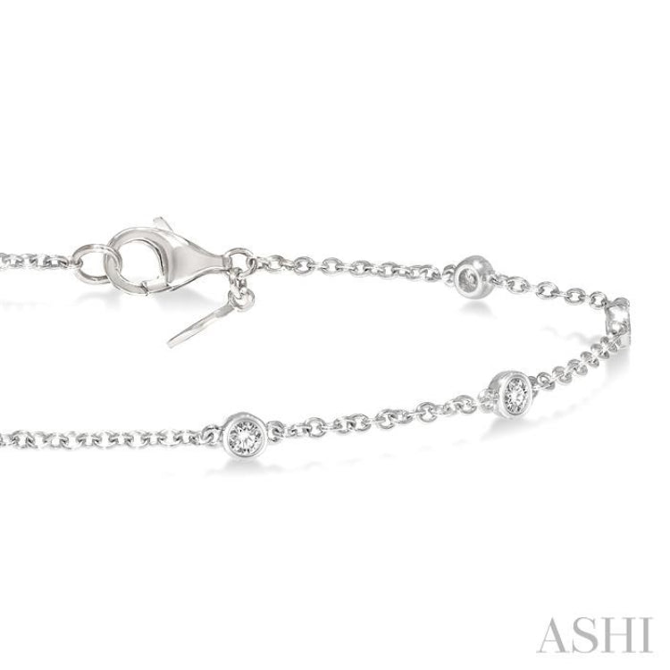 1/4 Ctw Circular Mount Round Cut Diamond Station Bracelet in 14K White Gold