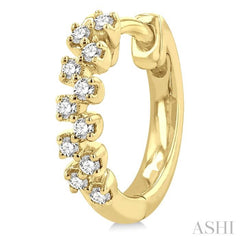 1/5 Ctw Petite Zigzag Layout Round Cut Diamond Fashion Huggies in 10K Yellow Gold
