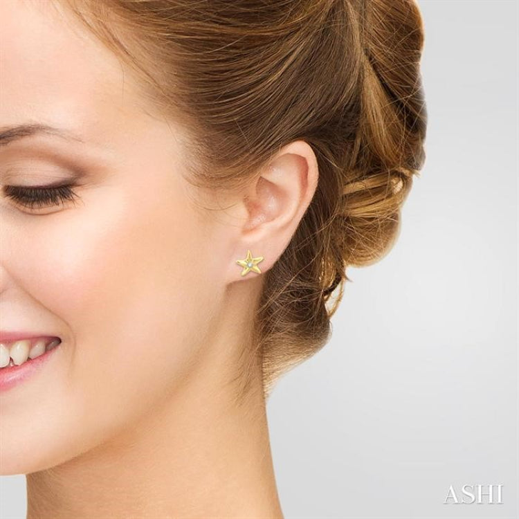 1/20 Ctw Sea Life Petite Starfish Round Cut Diamond Fashion Stud Earring in 10K Yellow Gold