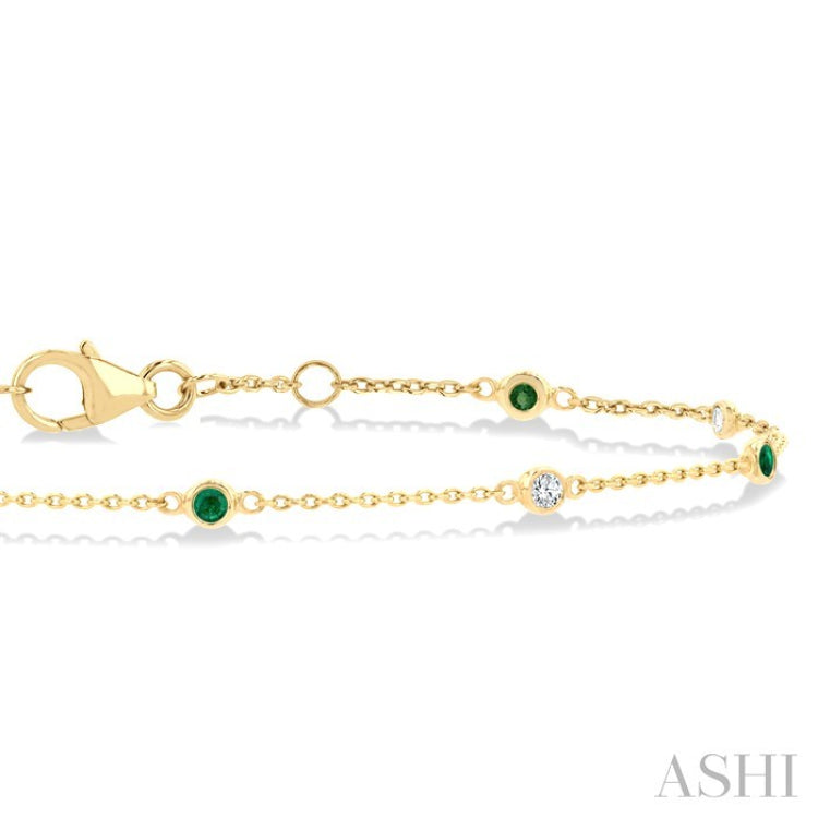 1.8 MM Emerald and 1/10 Ctw Bezel Set Round Cut Diamond Precious Gemstone Station Bracelet in 14K Yellow Gold
