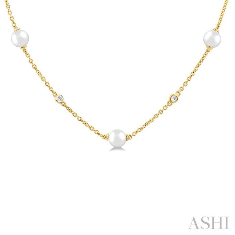 4 MM Round Shape Cultured Pearl and 1/6 Ctw Round Cut Diamond Station Necklace in 14K Yellow Gold